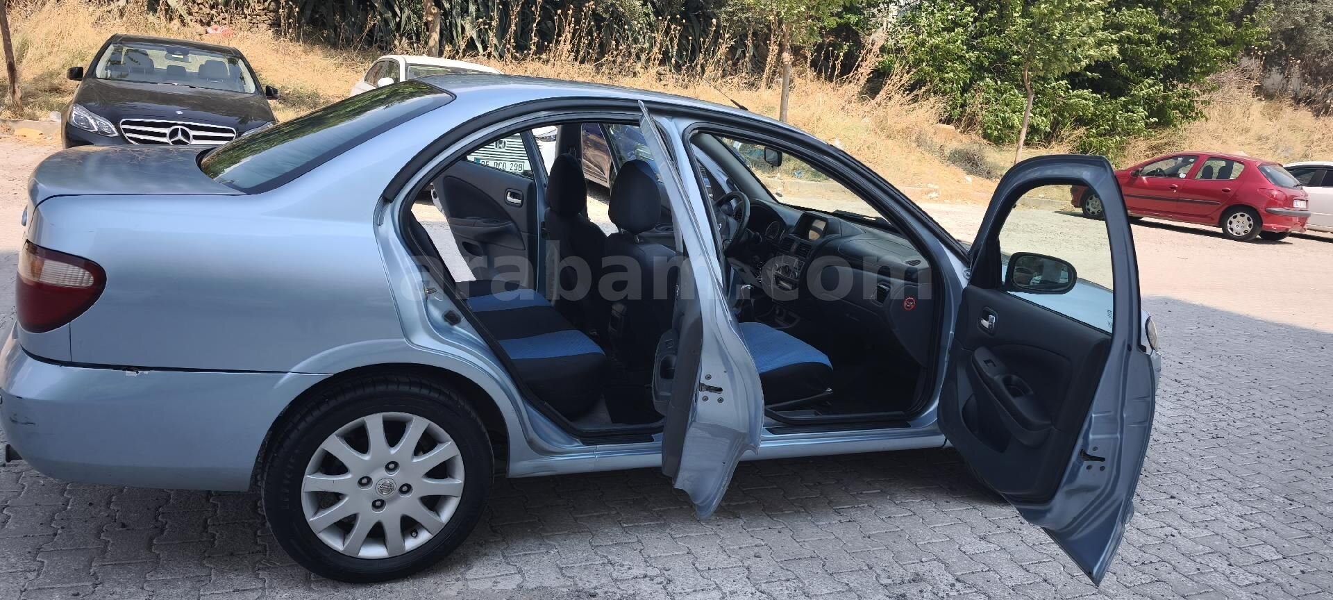 Sahibinden Nissan Almera 1.5 Tekna 2004 Model İzmir 255.555 km Mavi (metalik) 6