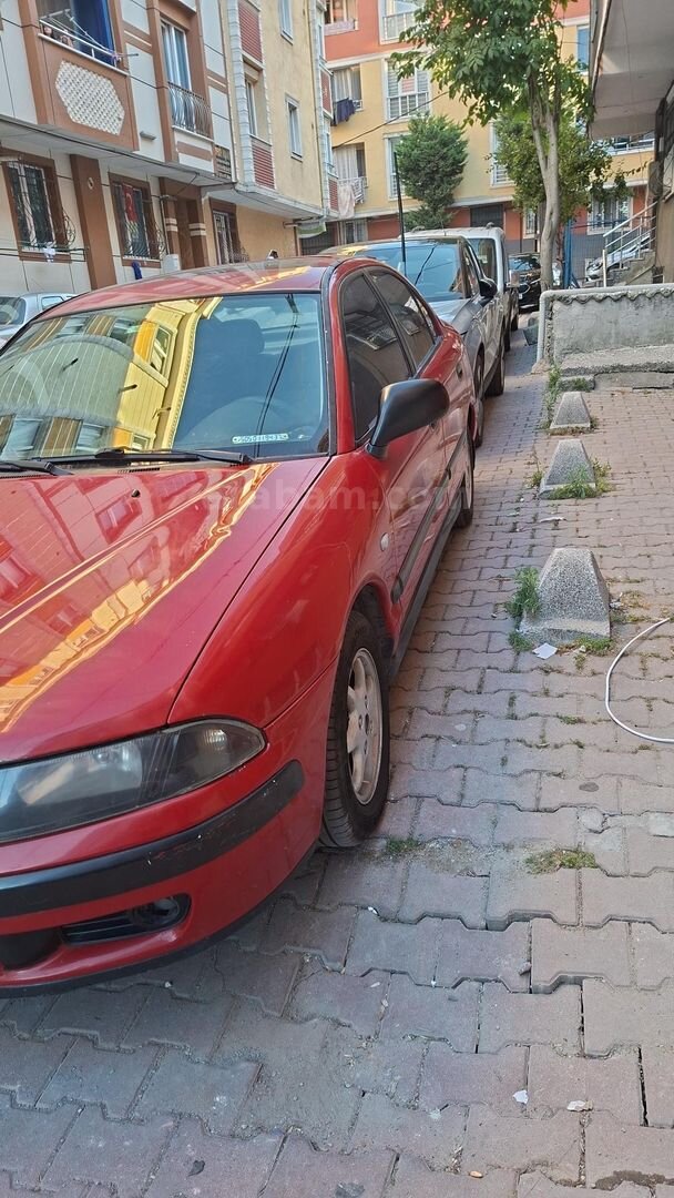 Sahibinden Mitsubishi Carisma 1.6 Avance 2000 Model İstanbul 286.000 km Kırmızı 3