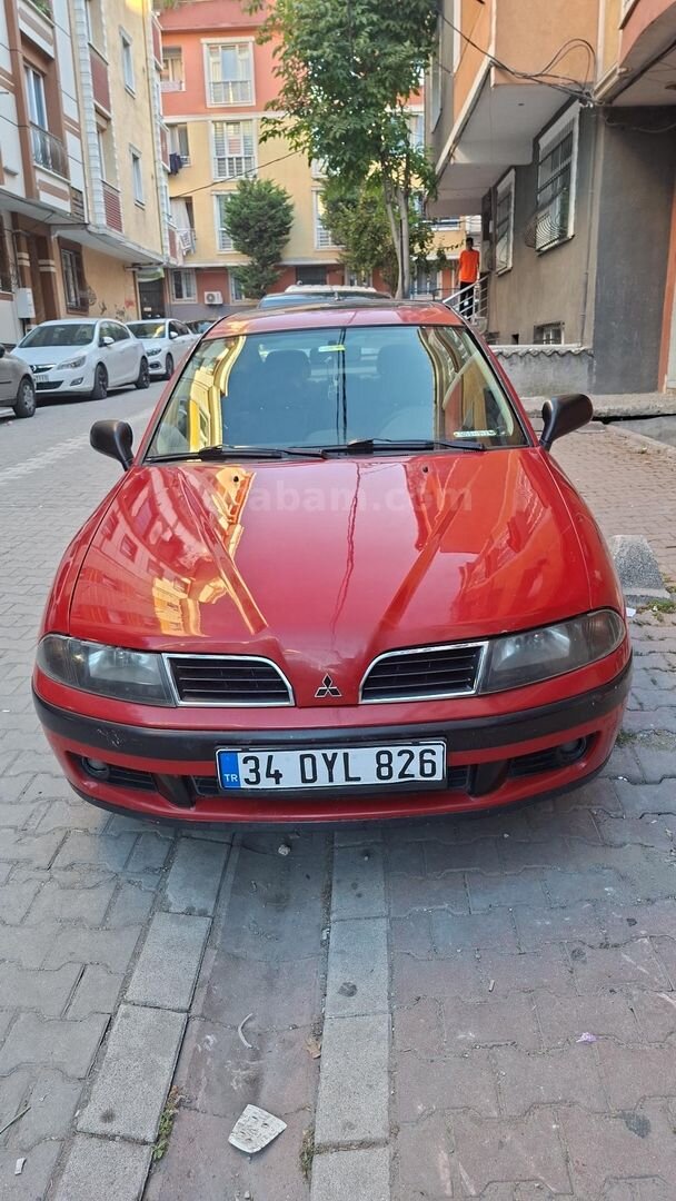 Sahibinden Mitsubishi Carisma 1.6 Avance 2000 Model İstanbul 286.000 km Kırmızı 1