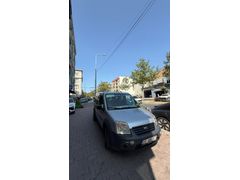 Acil Ford Tourneo Connect 1.8 TDCI Deluxe 2013 Model