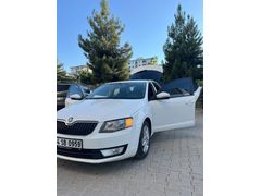 Sahibinden Skoda Octavia 1.6 TDI 2016 Model  310.000 km Beyaz