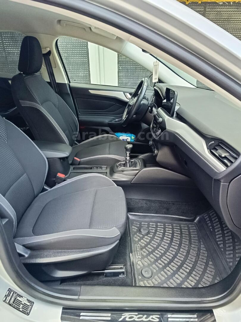 Sahibinden Ford Focus 1.5 Ti-VCT Titanium 2019 Model Uşak 126.000 km Gri 5