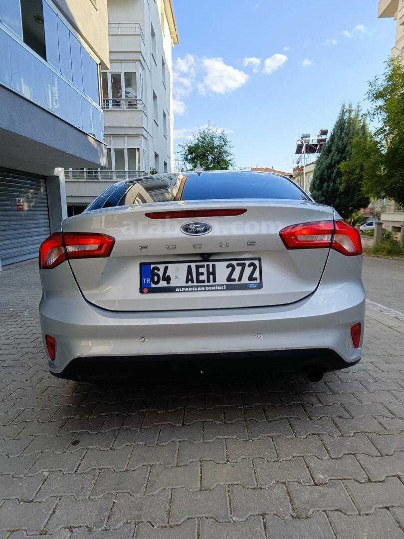 Sahibinden Ford Focus 1.5 Ti-VCT Titanium 2019 Model Uşak 126.000 km Gri 4