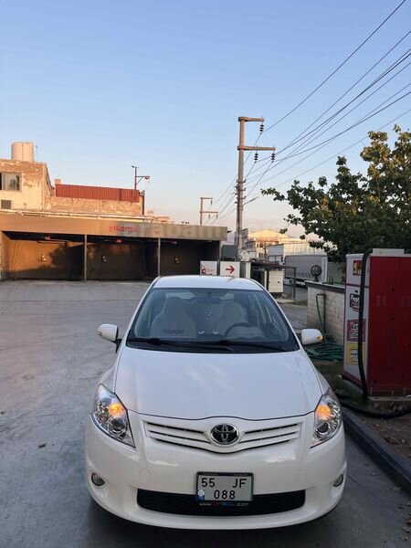 Sahibinden Toyota Auris 1.4 D-4D Comfort Extra 2012 Model İzmir 119.000 km Beyaz