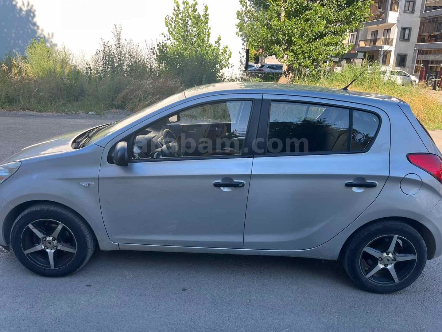 Sahibinden Hyundai i20 Troy 1.4 CRDi Team 2012 Model Sakarya 172.800 km Gri 3