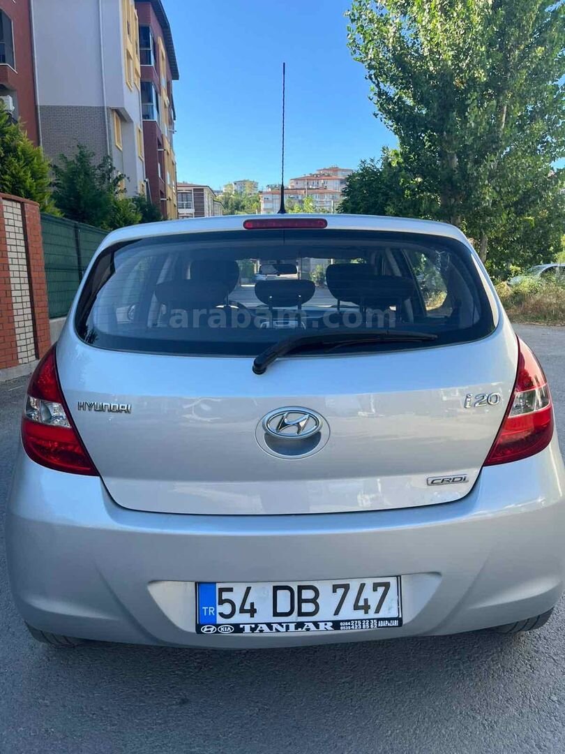 Sahibinden Hyundai i20 Troy 1.4 CRDi Team 2012 Model Sakarya 172.800 km Gri 4