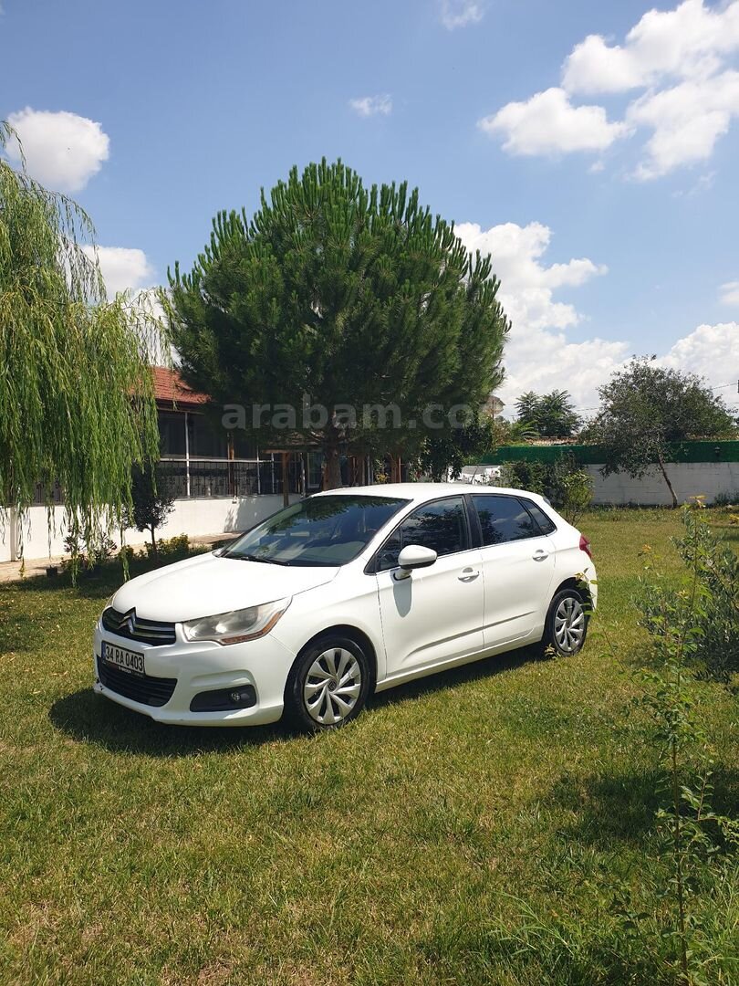 Sahibinden Citroen C4 1.6 e-HDi Confort 2013 Model İstanbul 165.500 km Beyaz 7