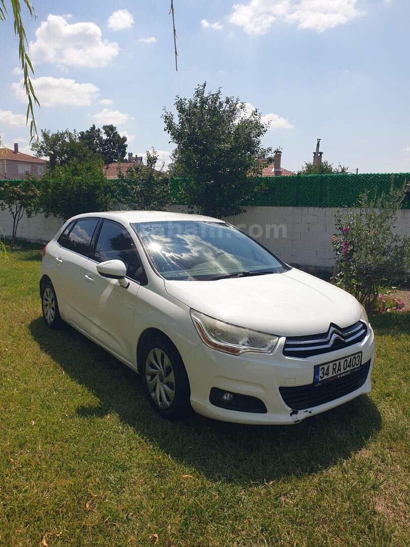 Sahibinden Citroen C4 1.6 e-HDi Confort 2013 Model İstanbul 165.500 km Beyaz 3