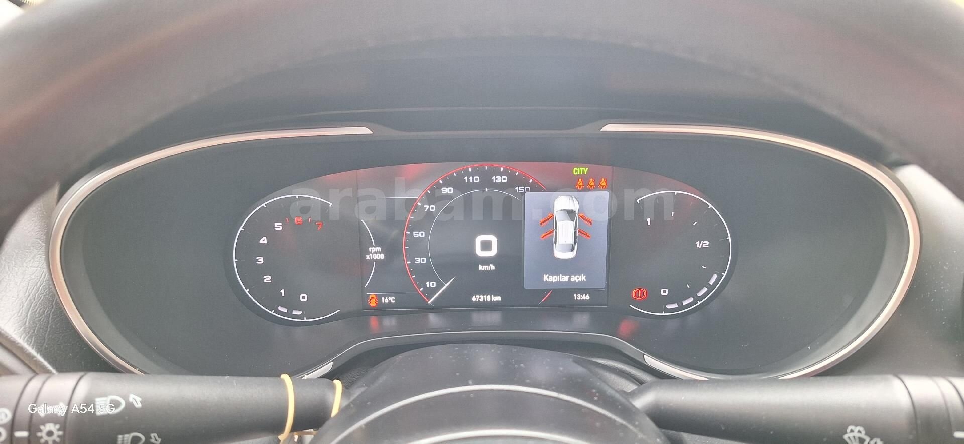 Sahibinden Fiat Egea 1.4 Fire Lounge 2023 Model Hatay 77.000 km Gri (titanyum) 6