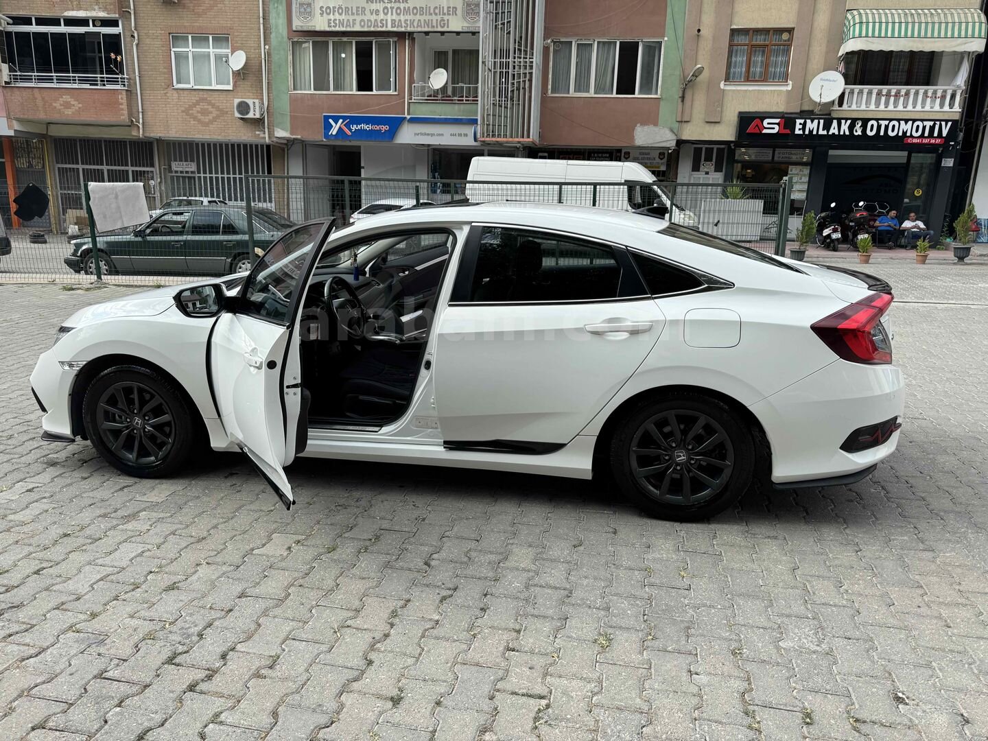 Sahibinden Honda Civic 1.6i VTEC Eco Elegance 2021 Model Tokat 94.000 km Beyaz 5