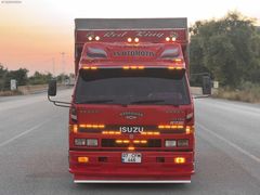 1995 Model Hidrolik Mavi Göğüs Isuzu Kamyonet Masrafsız