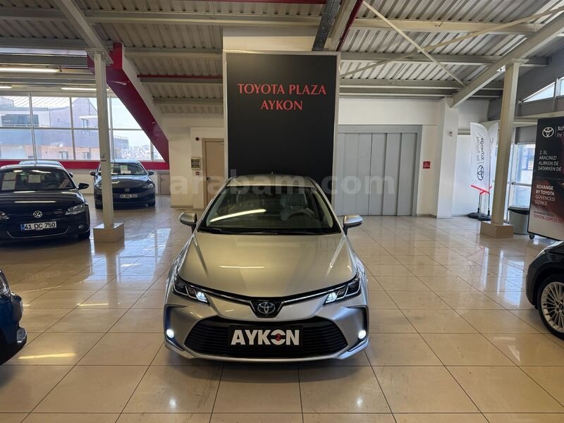 Galeriden Toyota Corolla 1.8 Hybrid Dream 2022 Model Kocaeli 100.390 km Gri
