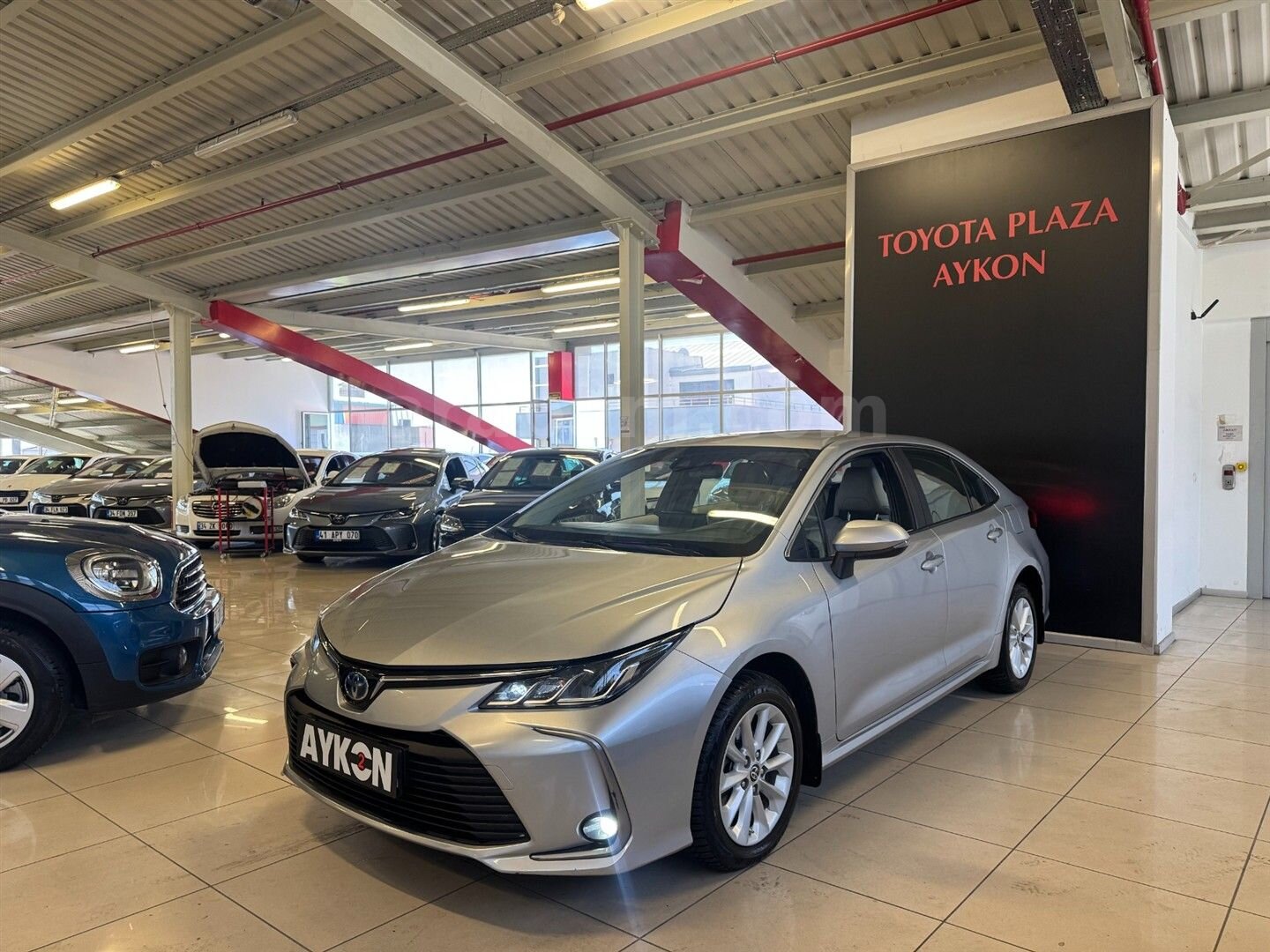 Galeriden Toyota Corolla 1.8 Hybrid Dream 2022 Model Kocaeli 100.390 km Gri 5