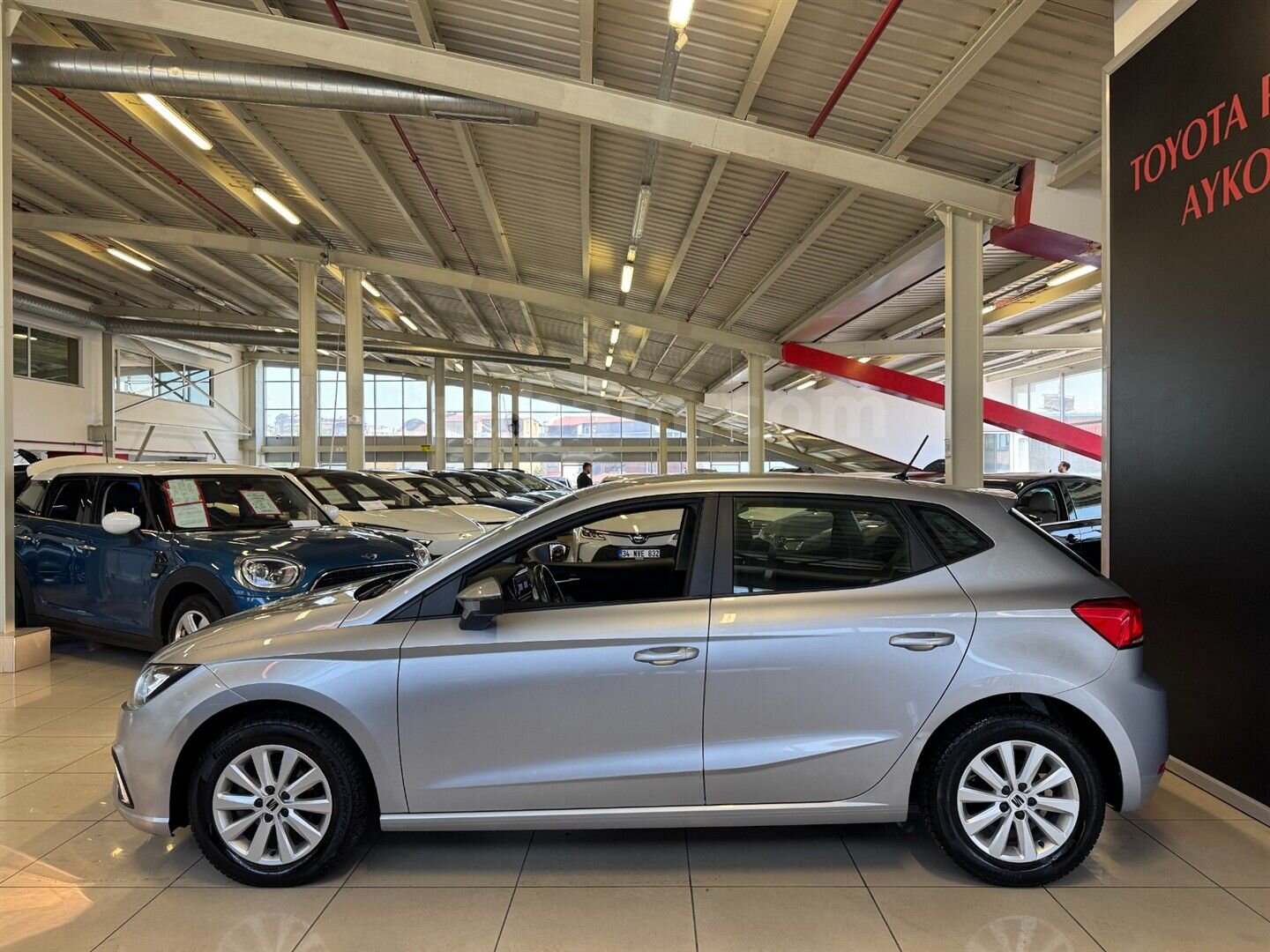Galeriden Seat Ibiza 1.0 Style 2023 Model Kocaeli 105.194 km Gri 7
