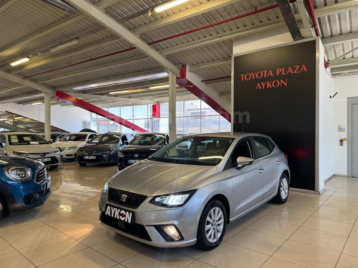 Galeriden Seat Ibiza 1.0 Style 2023 Model Kocaeli 105.194 km Gri 5