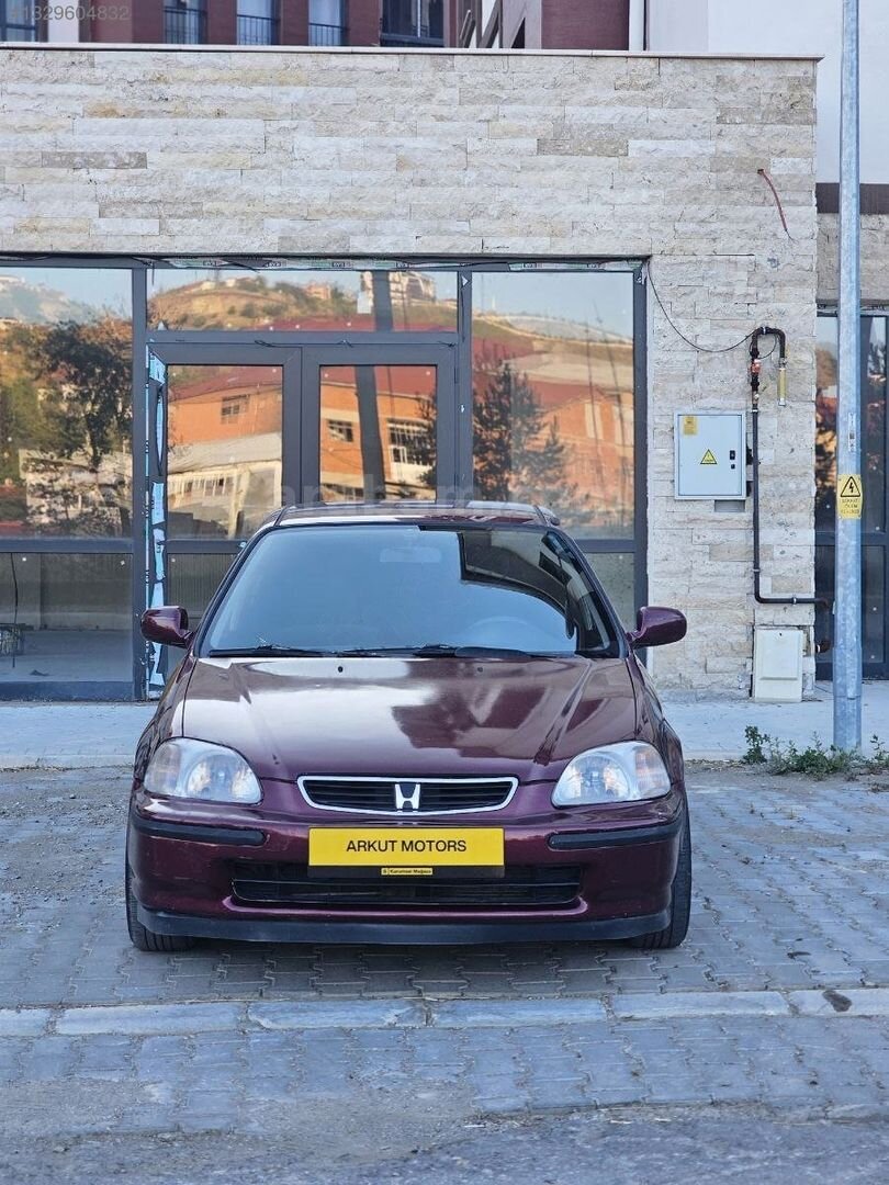Galeriden Honda Civic 1.6 i ES 1999 Model Bolu 295.000 km Bordo 2