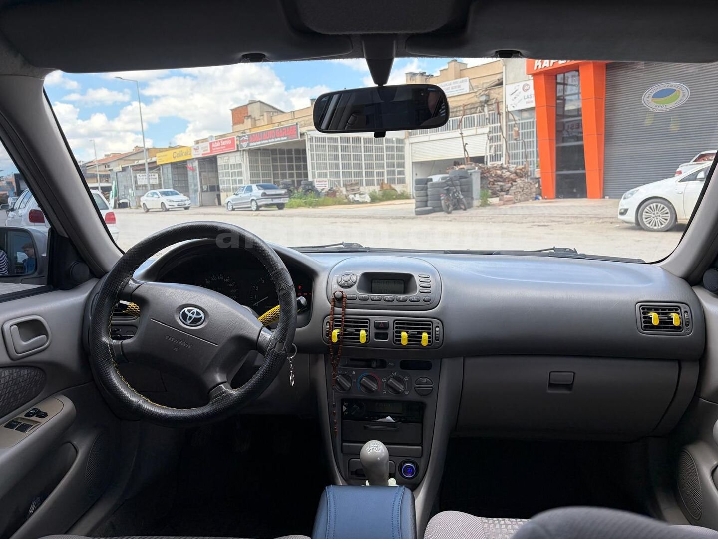 Sahibinden Toyota Corolla 1.6 Terra 2001 Model Kırşehir 215.000 km Gri (Gümüş) 7