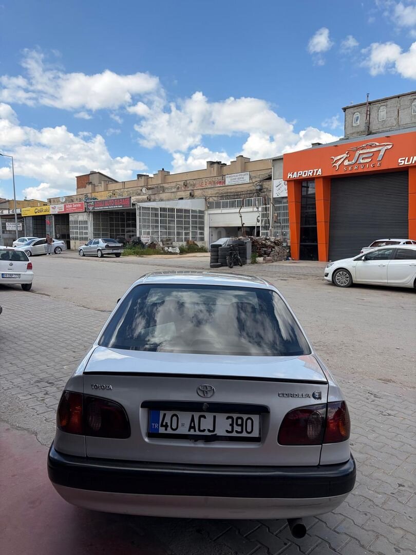 Sahibinden Toyota Corolla 1.6 Terra 2001 Model Kırşehir 215.000 km Gri (Gümüş) 4