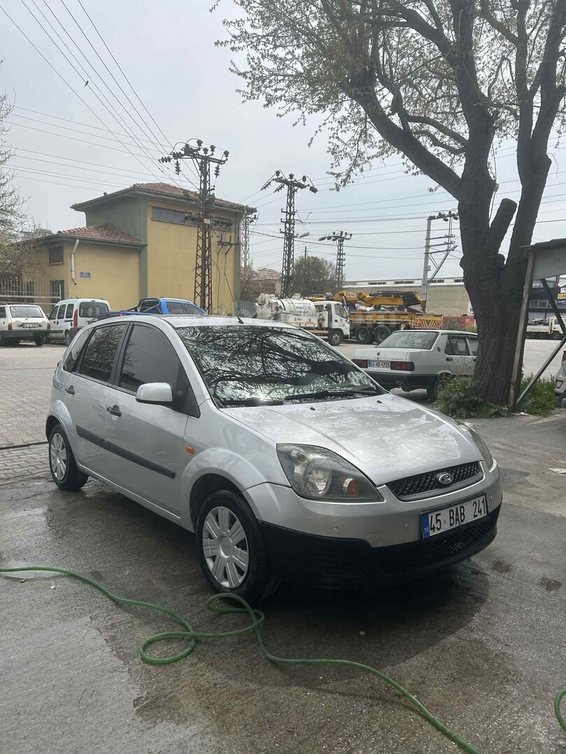 Sahibinden Ford Fiesta 1.4 TDCi Comfort 2007 Model Manisa 195.000 km Gri (Gümüş) 5