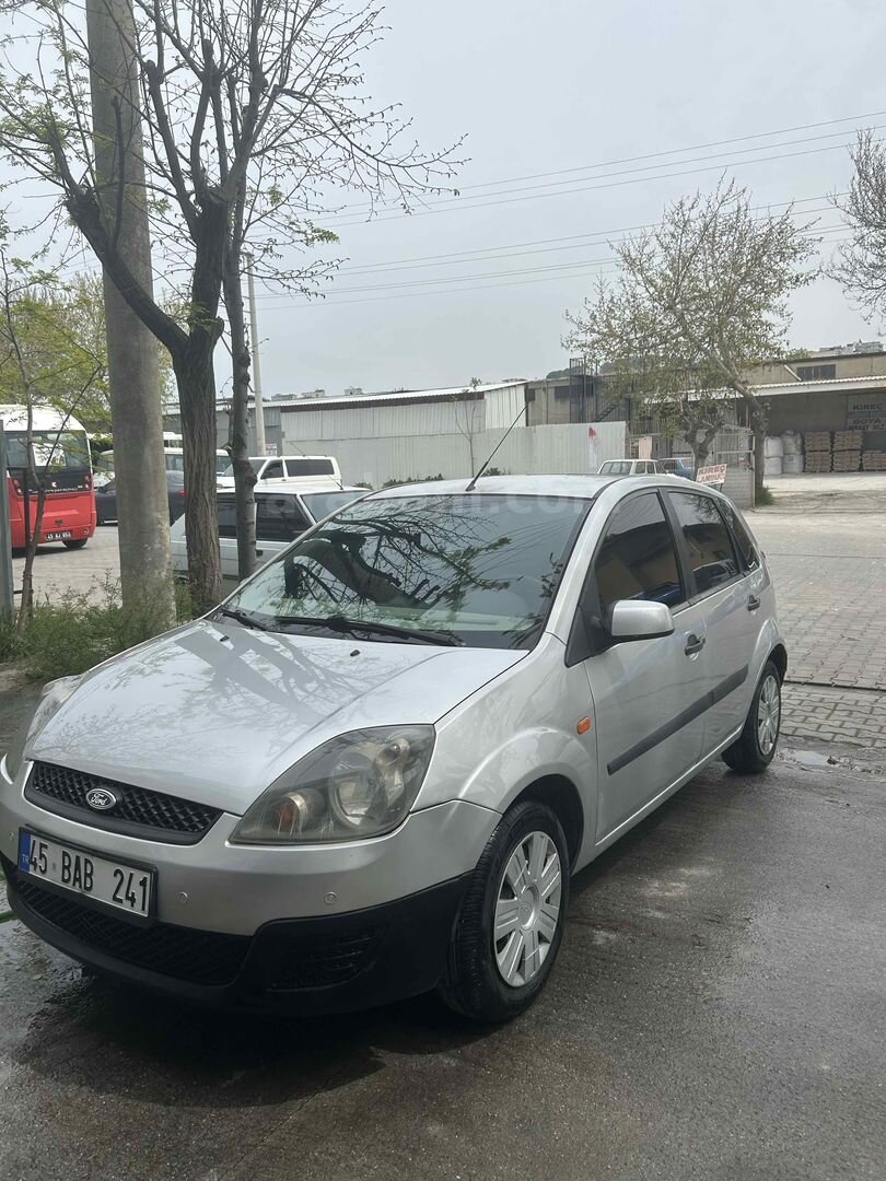 Sahibinden Ford Fiesta 1.4 TDCi Comfort 2007 Model Manisa 195.000 km Gri (Gümüş) 6