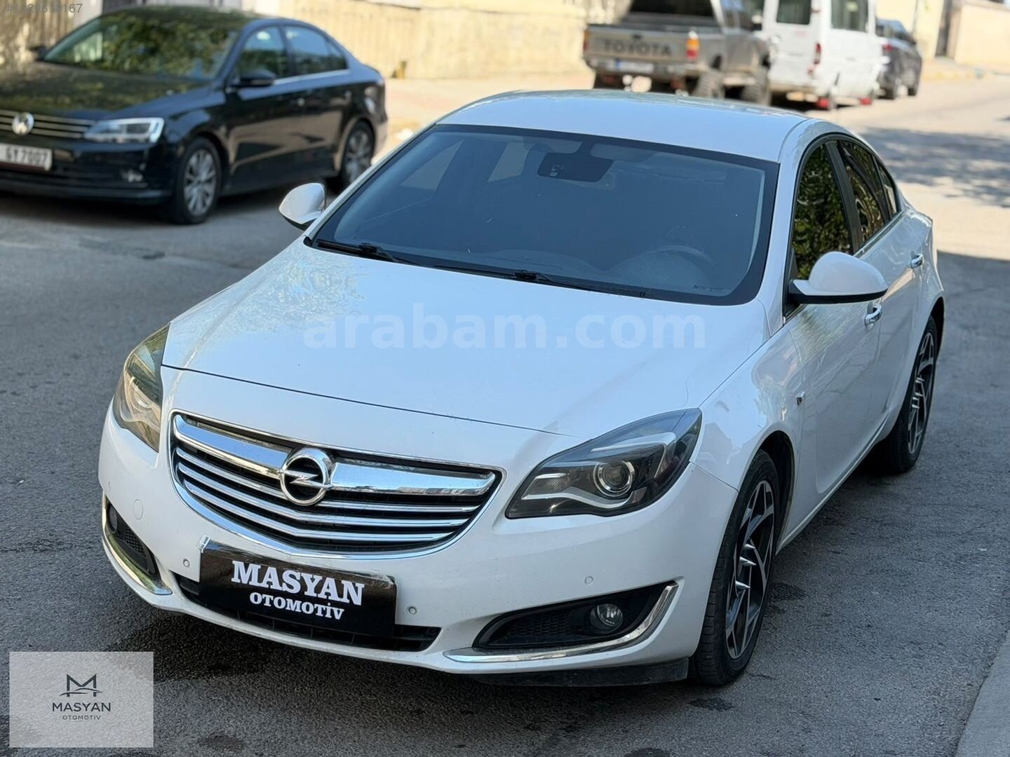 Galeriden Opel Insignia 1.6 T Edition 2013 Model İstanbul 280.000 km Beyaz 3