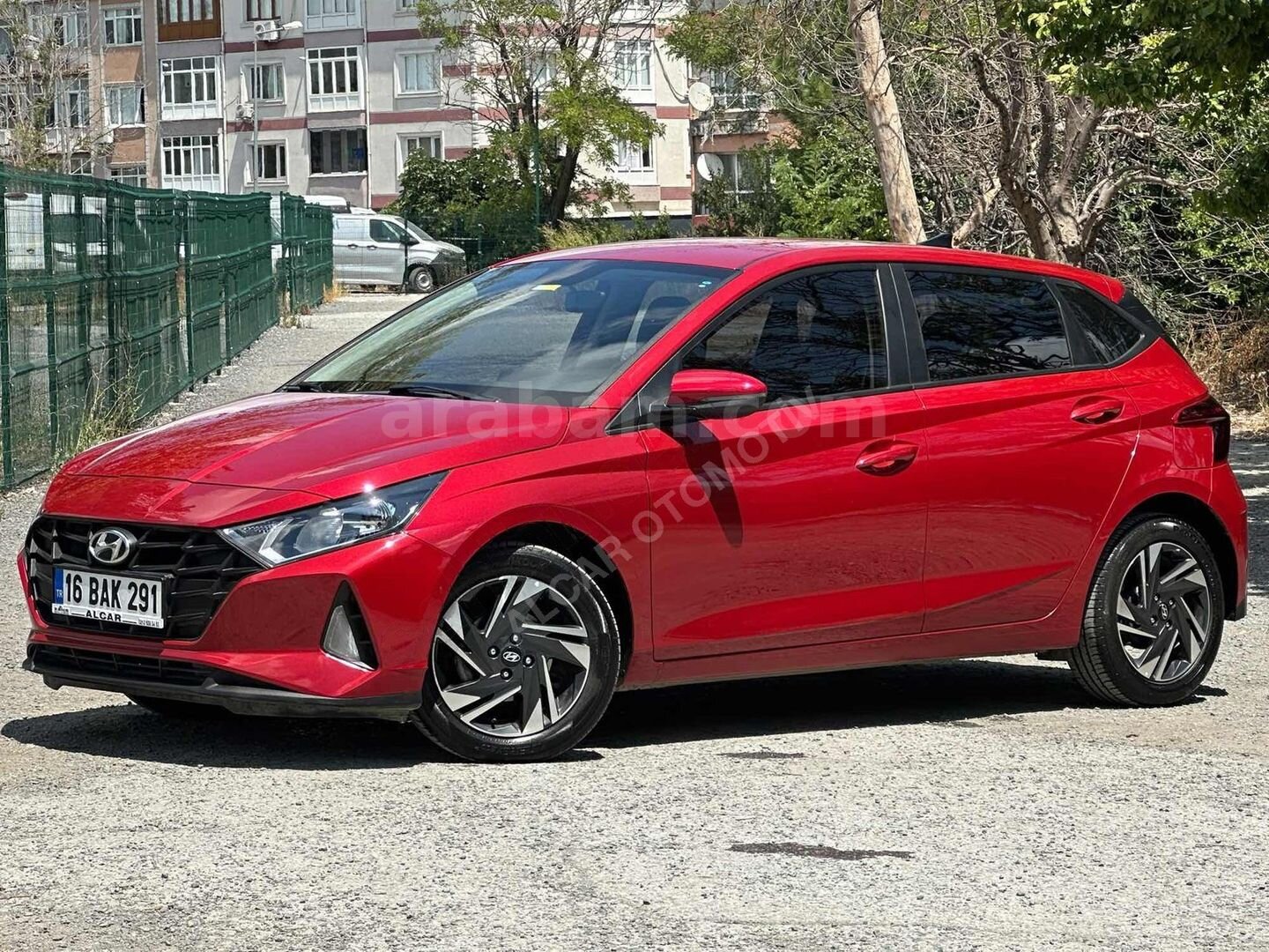 Galeriden Hyundai i20 1.4 MPI Style 2023 Model İstanbul 39.700 km Kırmızı 7
