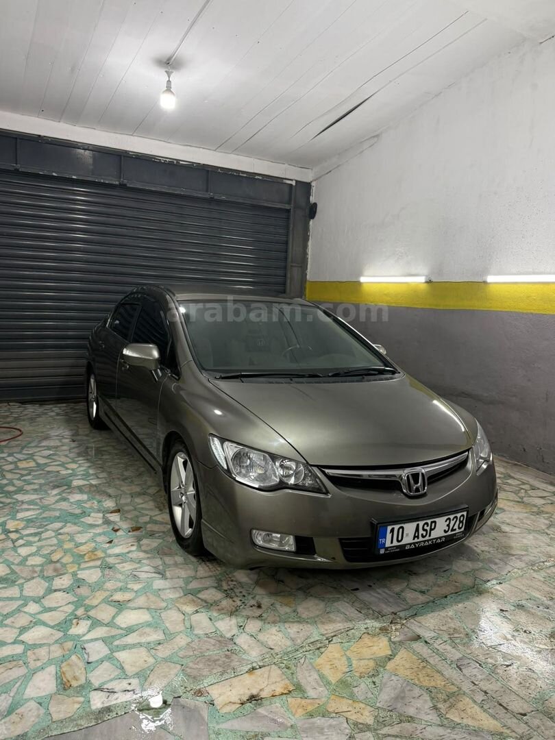 Galeriden Honda Civic 1.6i VTEC Premium 2008 Model Balıkesir 135.000 km Gri 5