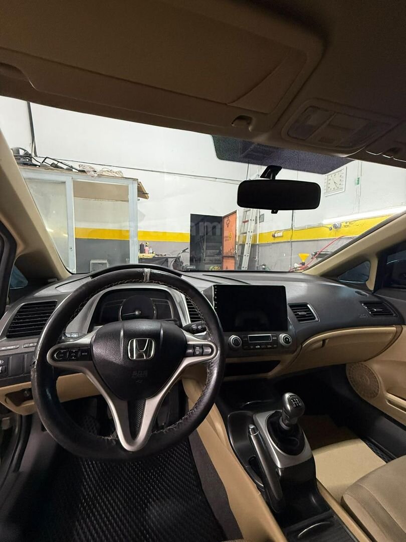 Galeriden Honda Civic 1.6i VTEC Premium 2008 Model Balıkesir 135.000 km Gri 2