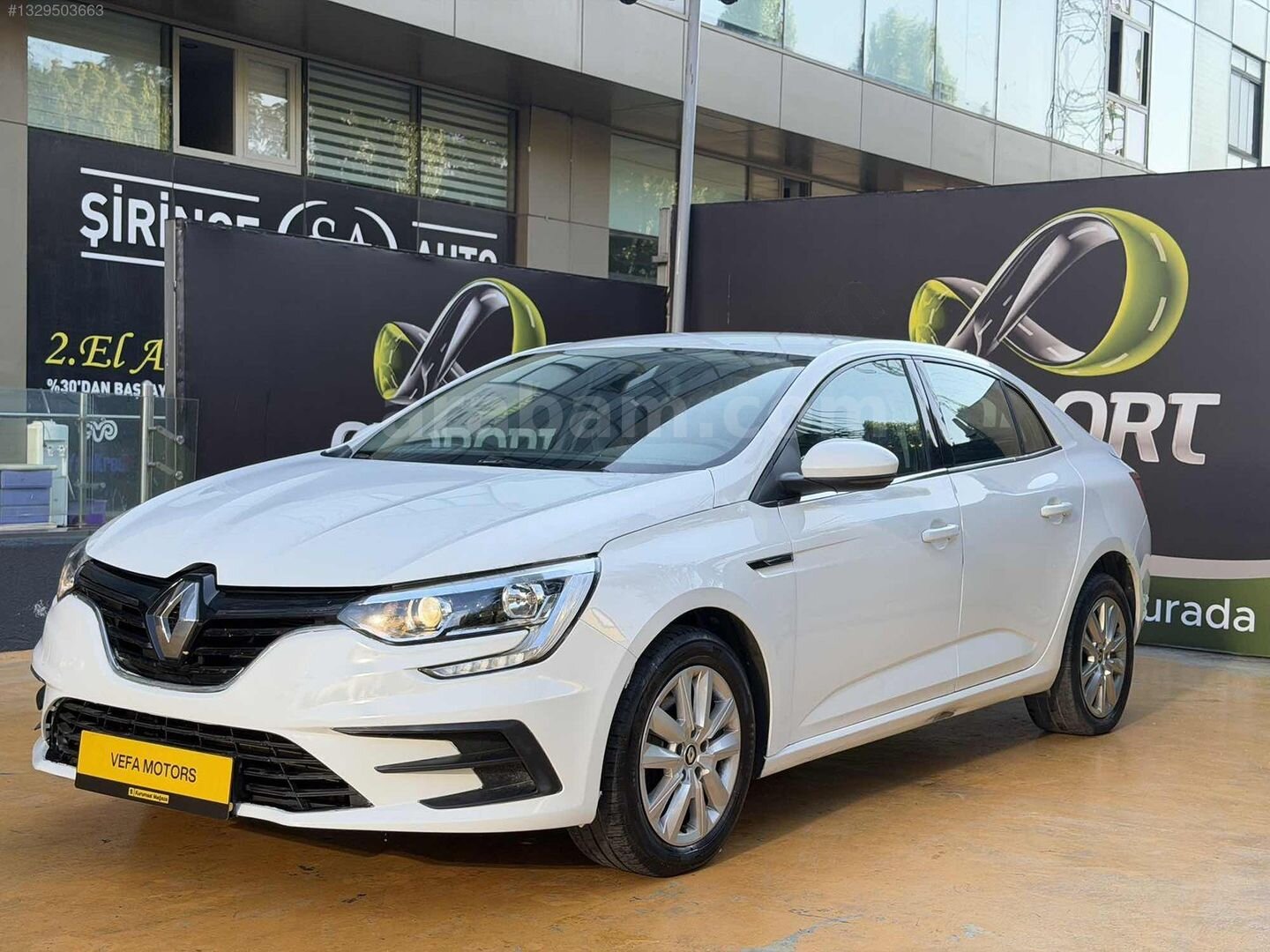Galeriden Renault Megane 1.3 TCe Joy 2022 Model İstanbul 98.000 km Beyaz 5
