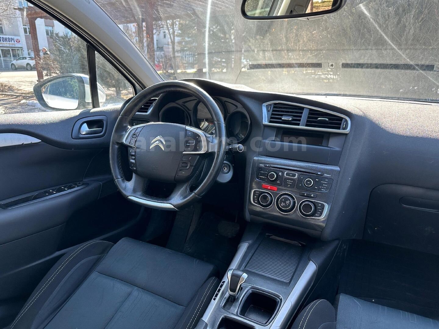 Sahibinden Citroen C4 1.6 e-HDi Confort Plus 2012 Model Erzurum 156.000 km Gri 7