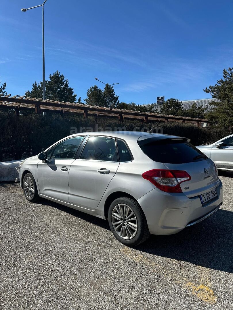 Sahibinden Citroen C4 1.6 e-HDi Confort Plus 2012 Model Erzurum 156.000 km Gri 2