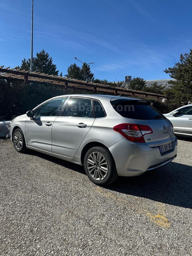 Sahibinden Citroen C4 1.6 e-HDi Confort Plus 2012 Model Erzurum 156.000 km Gri 4