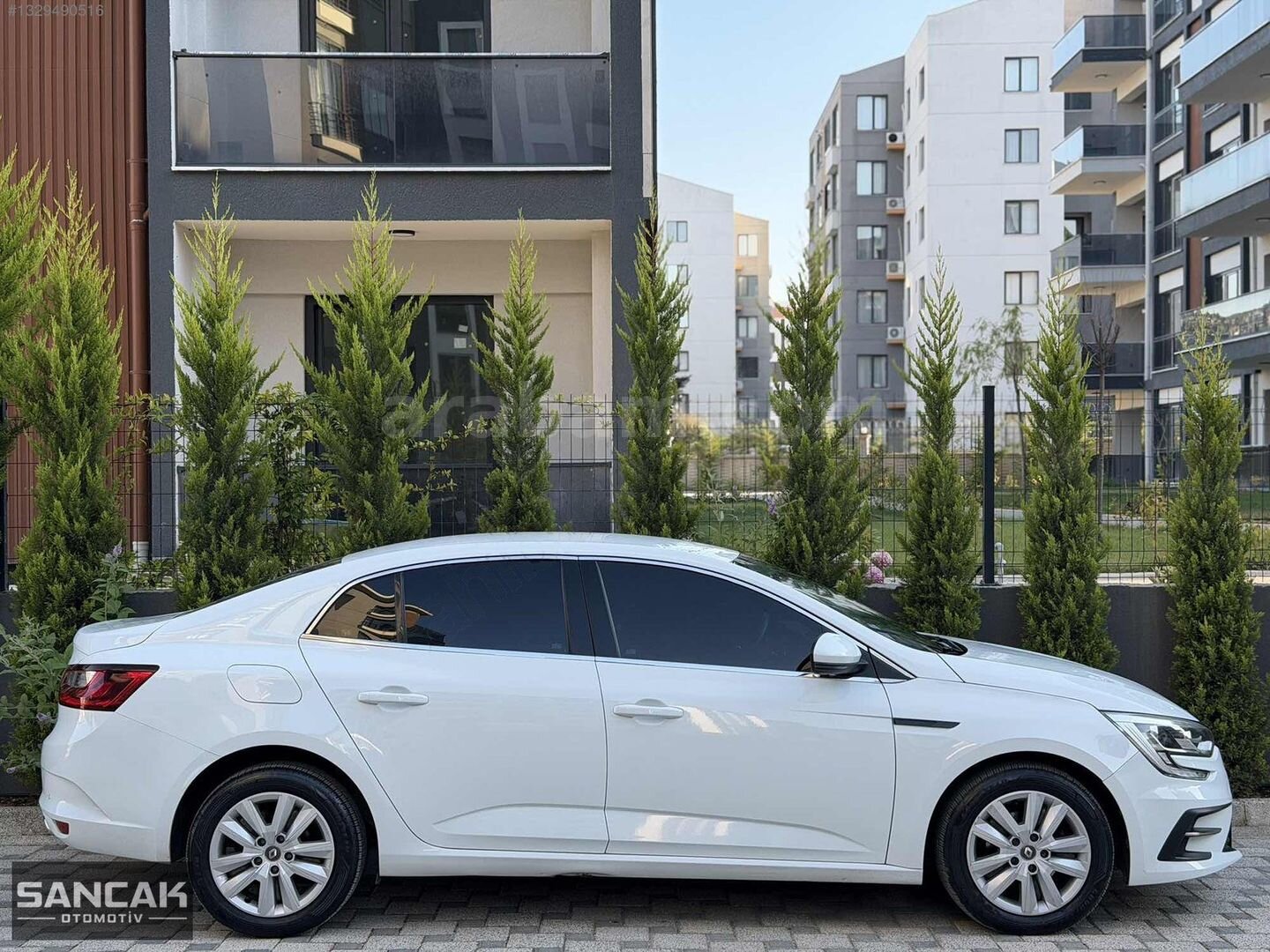 Galeriden Renault Megane 1.3 TCe Joy 2021 Model Bursa 125.000 km Beyaz 4