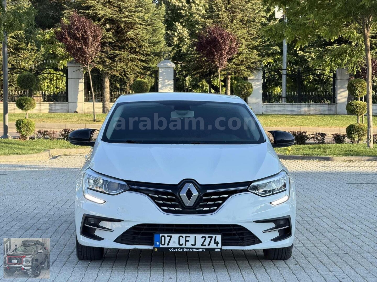 Galeriden Renault Megane 1.3 TCe Joy 2022 Model Eskişehir 177.000 km Beyaz 5