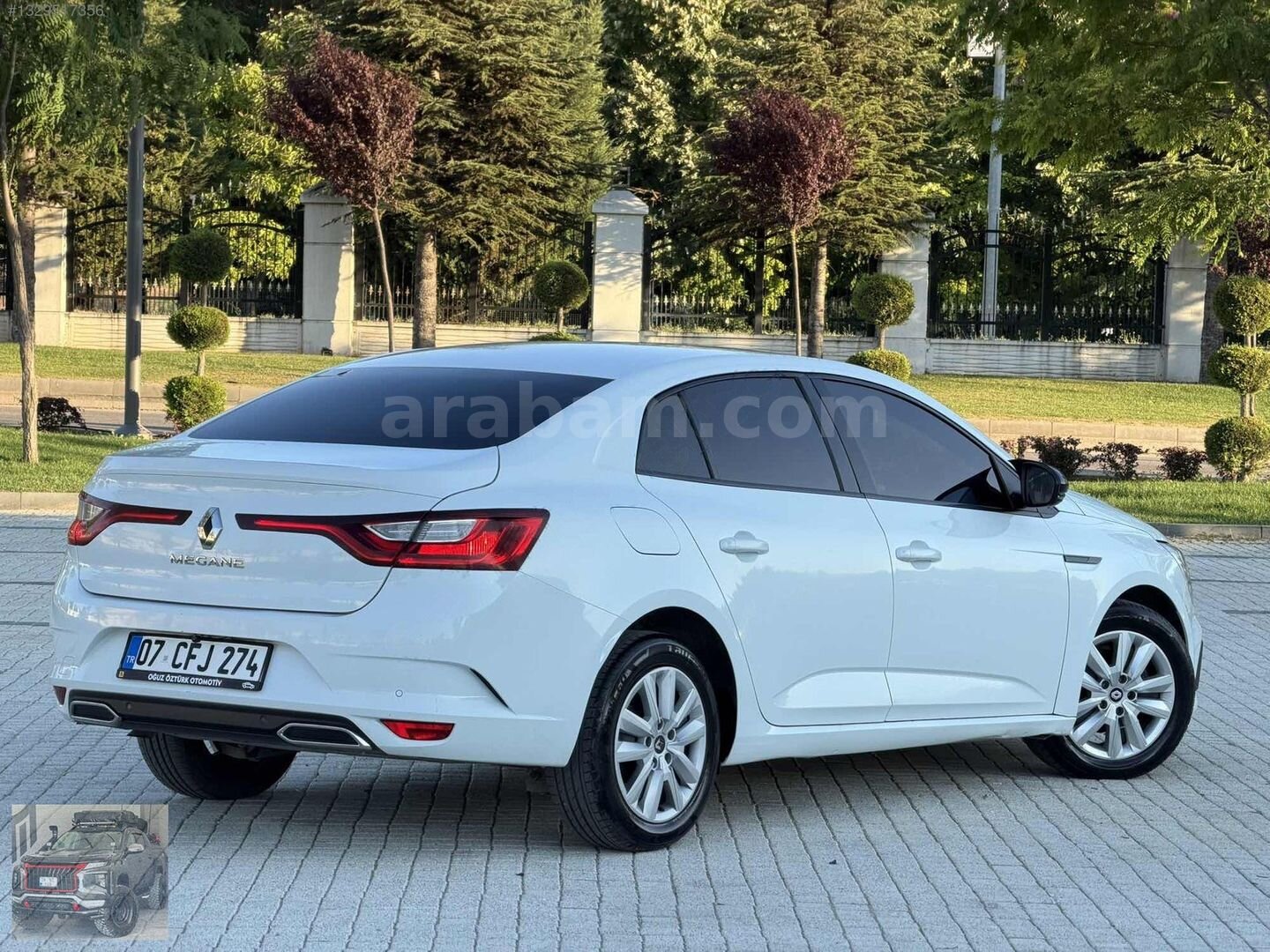 Galeriden Renault Megane 1.3 TCe Joy 2022 Model Eskişehir 177.000 km Beyaz 6