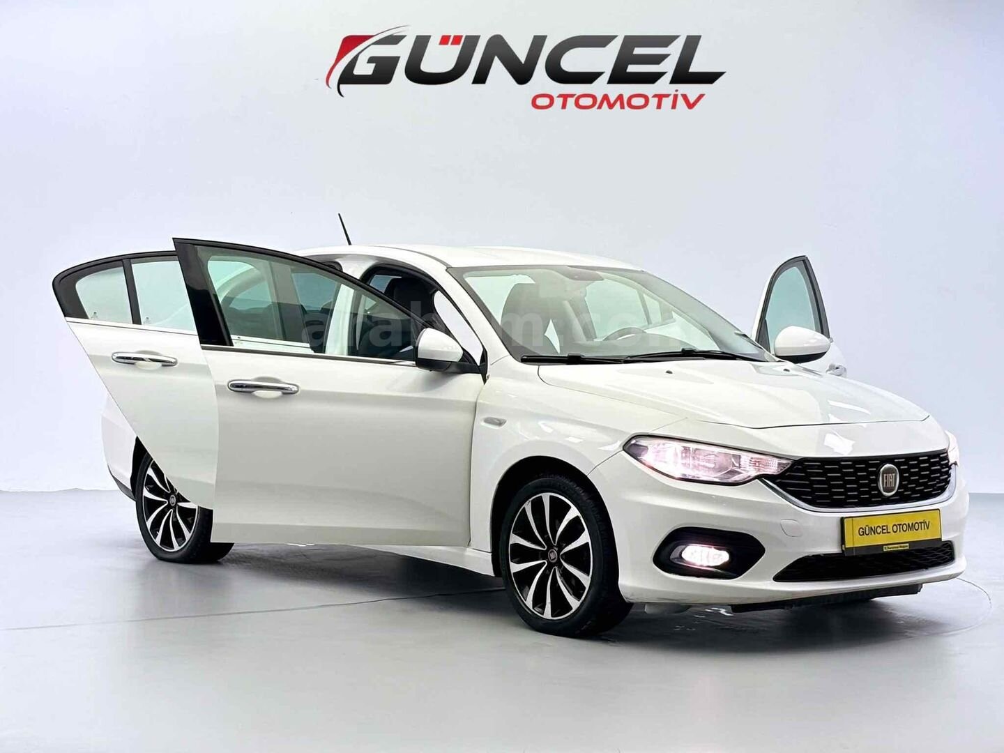 Galeriden Fiat Egea 1.6 Multijet Urban 2016 Model Ankara 288.000 km Beyaz 3