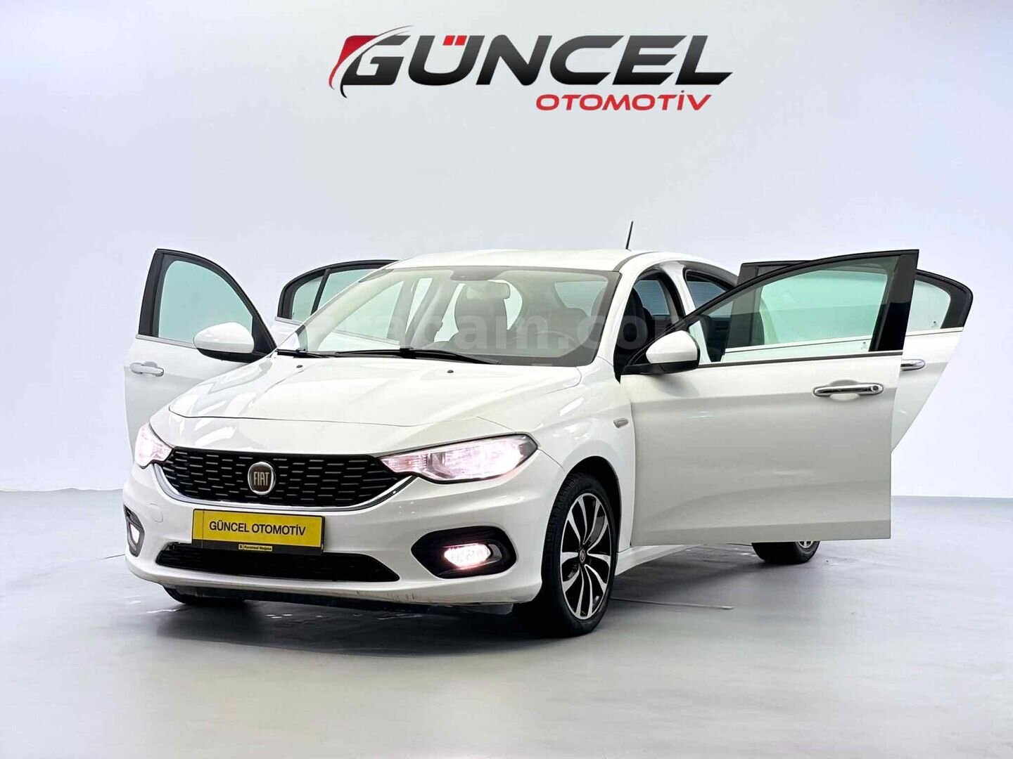 Galeriden Fiat Egea 1.6 Multijet Urban 2016 Model Ankara 288.000 km Beyaz 2