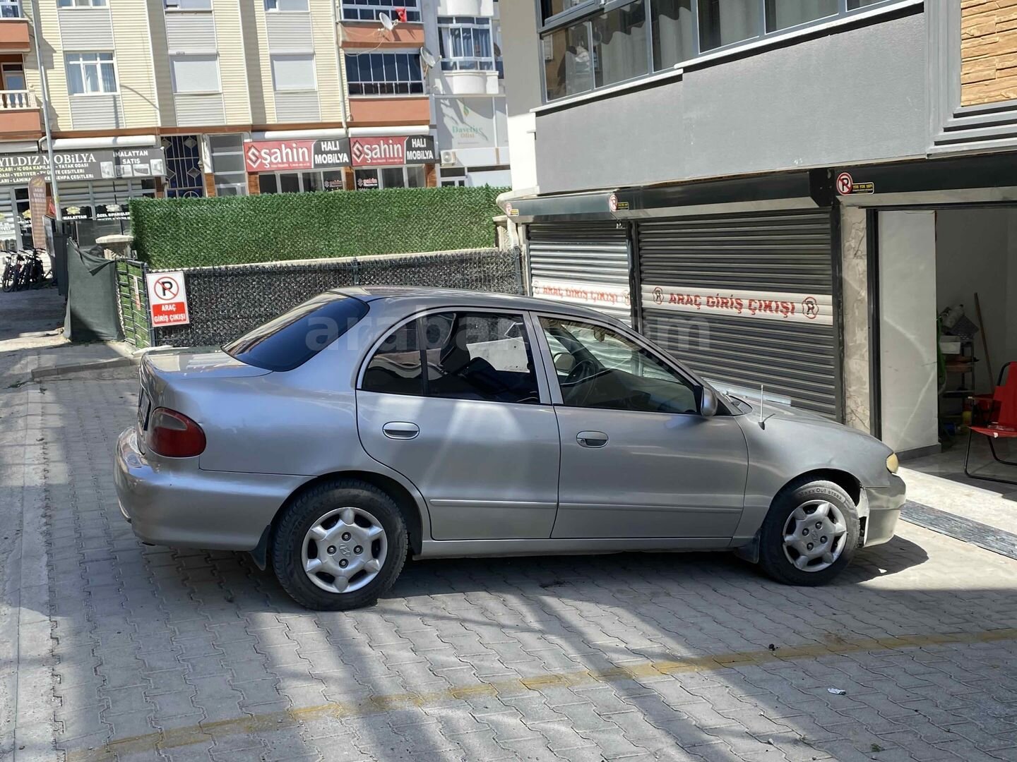 Sahibinden Hyundai Accent 1.5 1.5i GLS 2000 Model Konya 317.000 km Gri 2