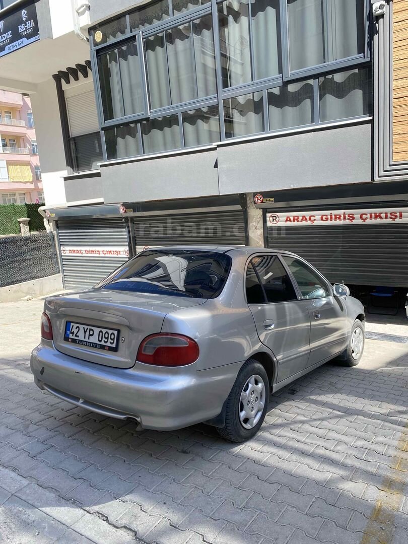 Sahibinden Hyundai Accent 1.5 1.5i GLS 2000 Model Konya 317.000 km Gri 3