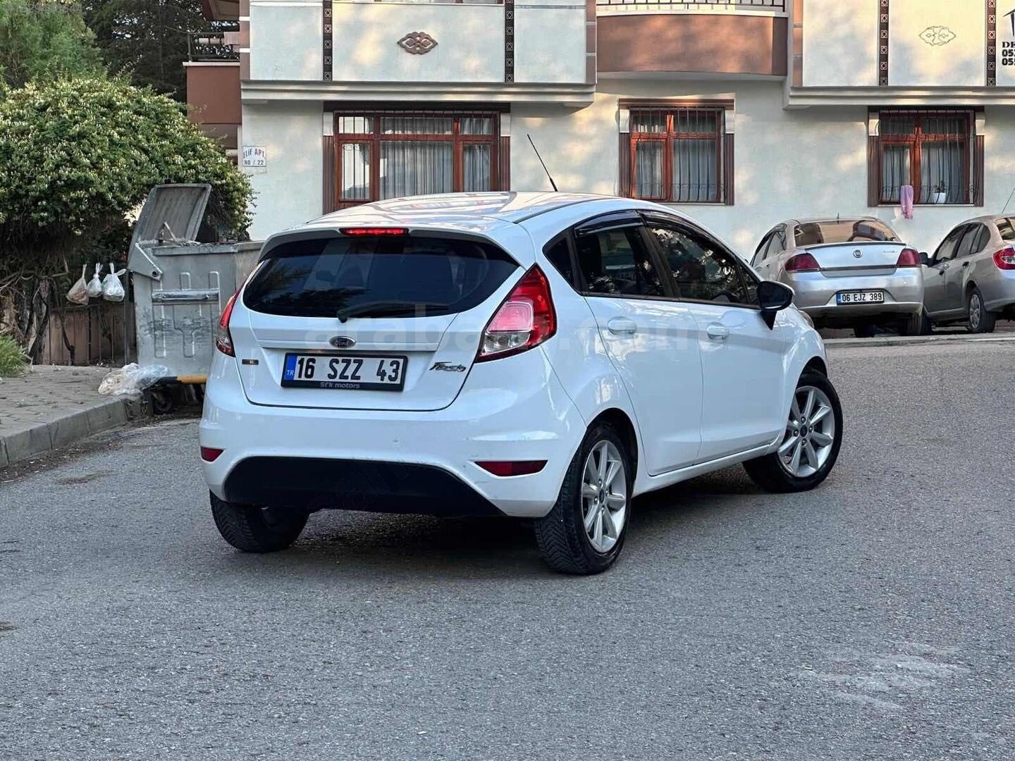 Galeriden Ford Fiesta 1.4 TDCi Trend 2013 Model Ankara 202.000 km Beyaz 5
