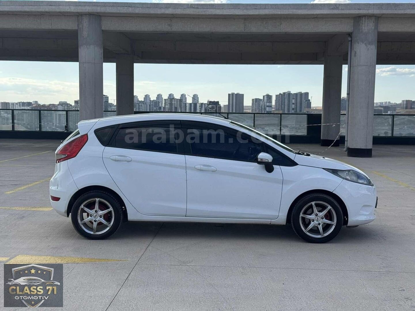 Galeriden Ford Fiesta 1.4 TDCi Trend 2011 Model Ankara 214.000 km Beyaz 3