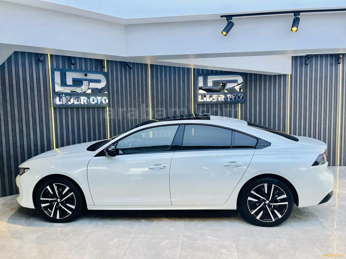 Galeriden Peugeot 508 1.5 BlueHDI GT Selection 2023 Model İzmir 124.000 km Beyaz 4