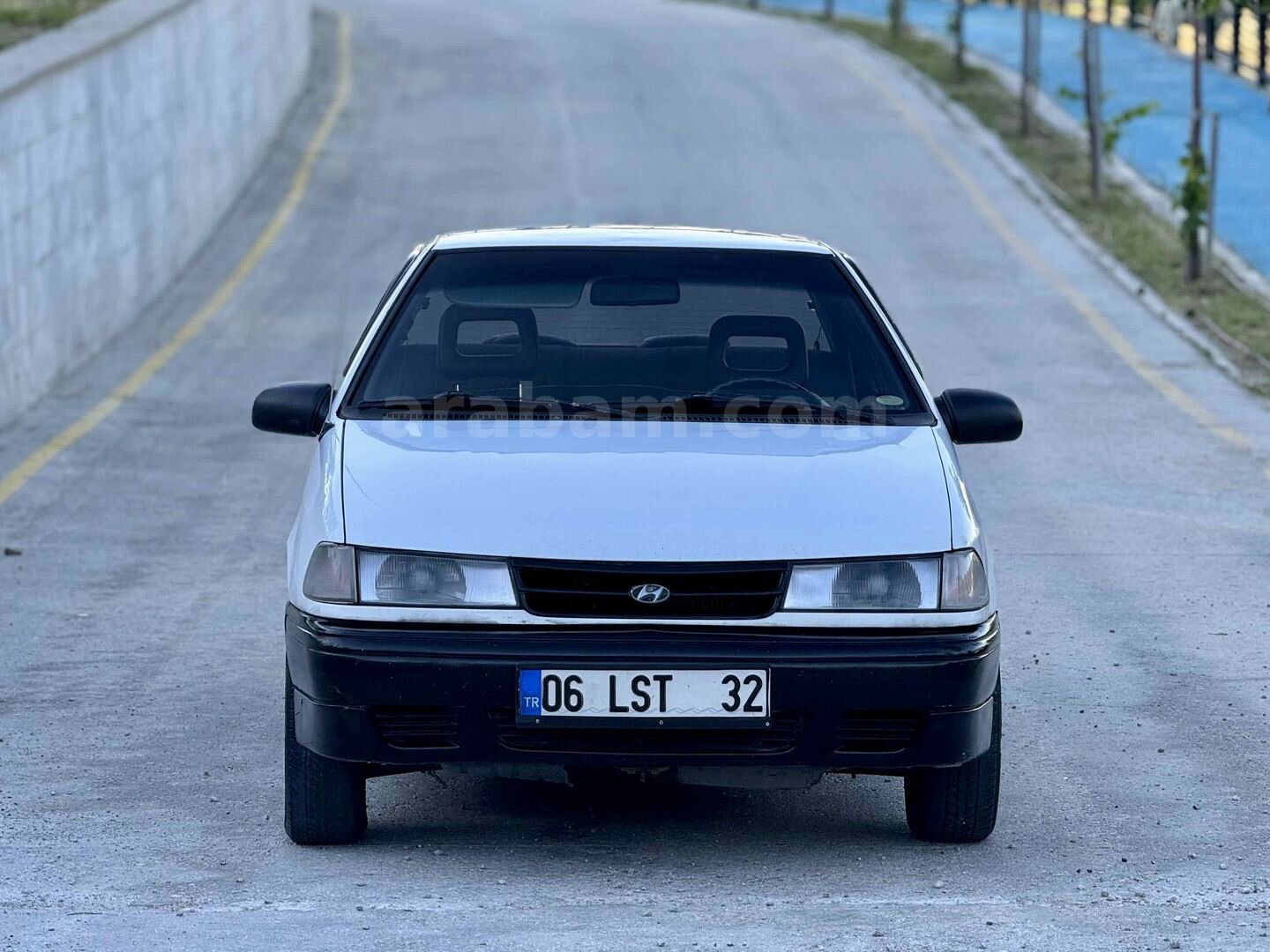 Galeriden Hyundai Excel 1.5 GLS 1993 Model Ankara 380.000 km Beyaz 2