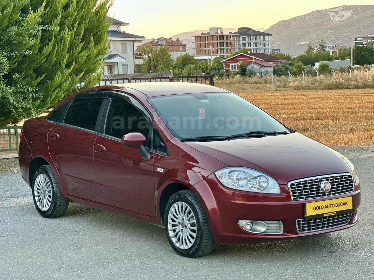Galeriden Fiat Linea 1.6 Multijet Active Plus 2011 Model Burdur 176.000 km Bordo 2