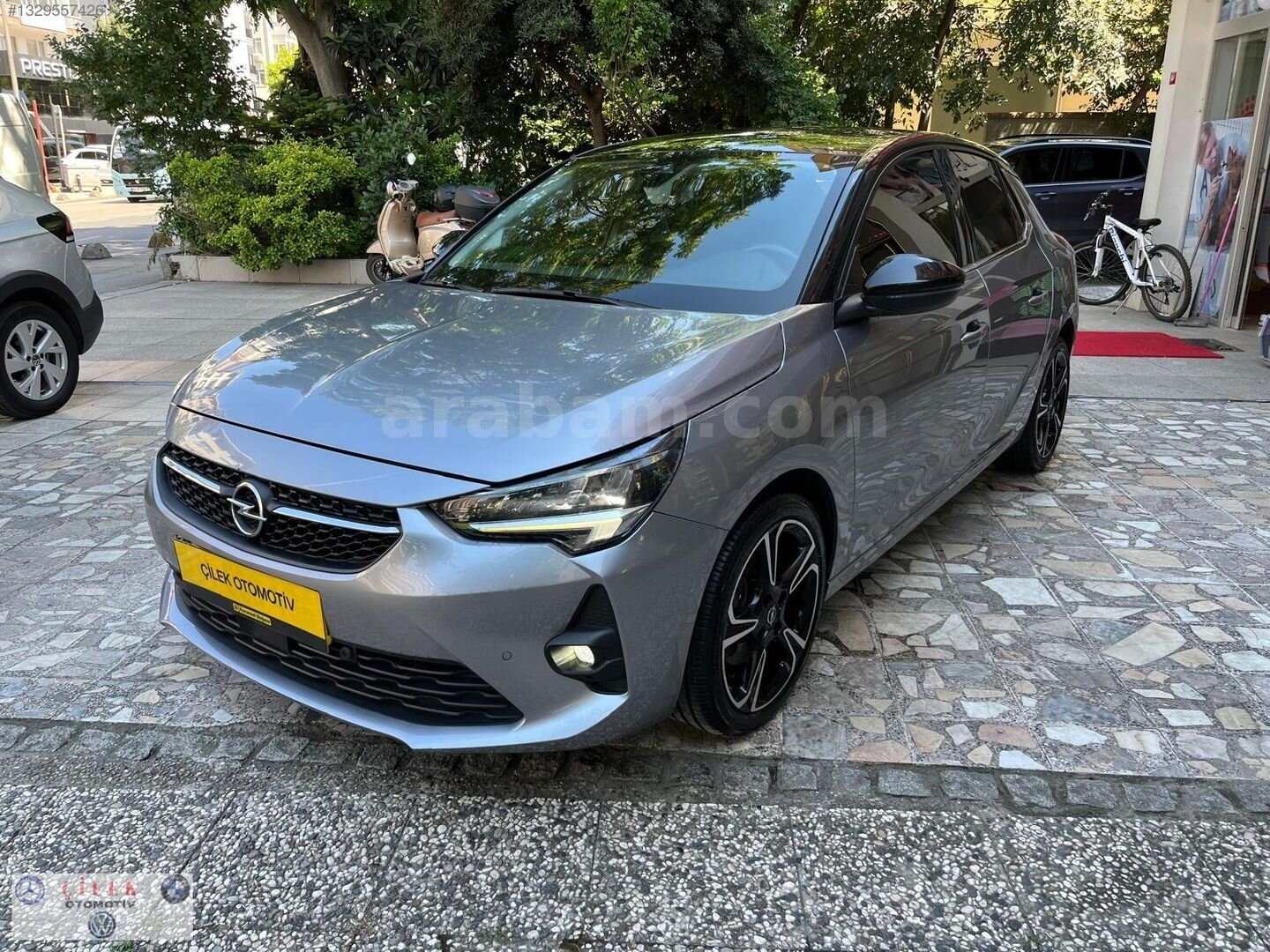 Galeriden Opel Corsa 1.2 T Ultimate 2021 Model İstanbul 82.000 km Gri 3