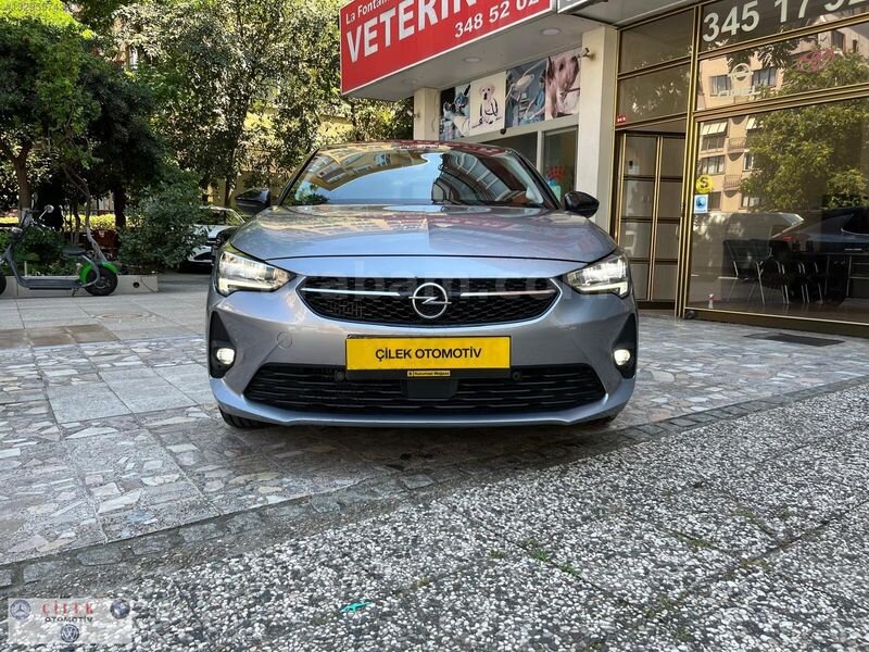 Galeriden Opel Corsa 1.2 T Ultimate 2021 Model İstanbul 82.000 km Gri
