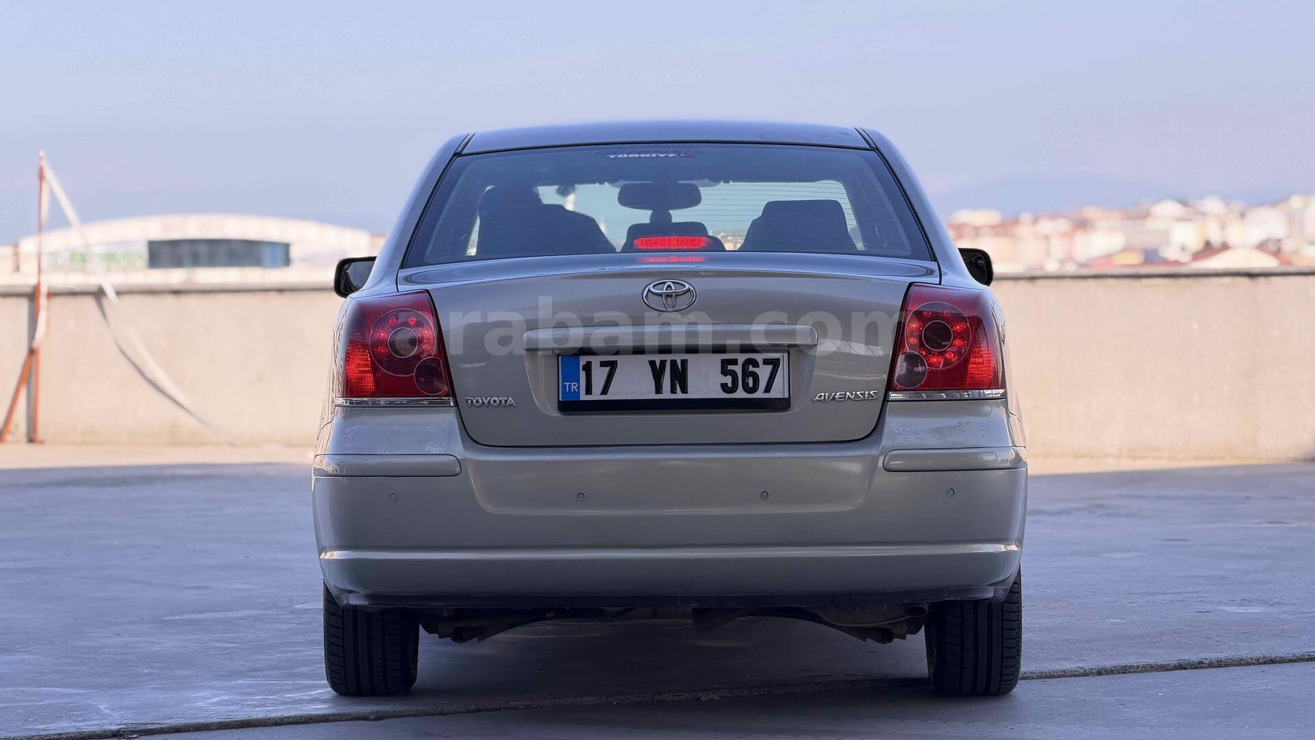 Sahibinden Toyota Avensis 1.6 Comfort 2004 Model Kocaeli 237.000 km Yeşil (metalik) 4