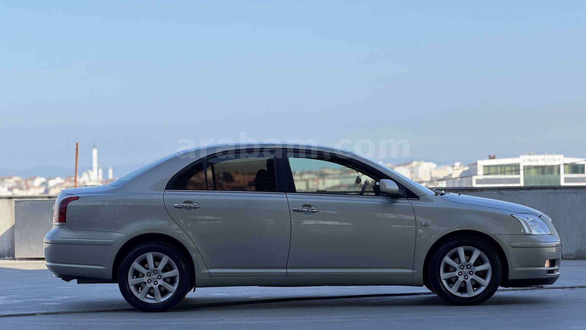 Sahibinden Toyota Avensis 1.6 Comfort 2004 Model Kocaeli 237.000 km Yeşil (metalik) 6