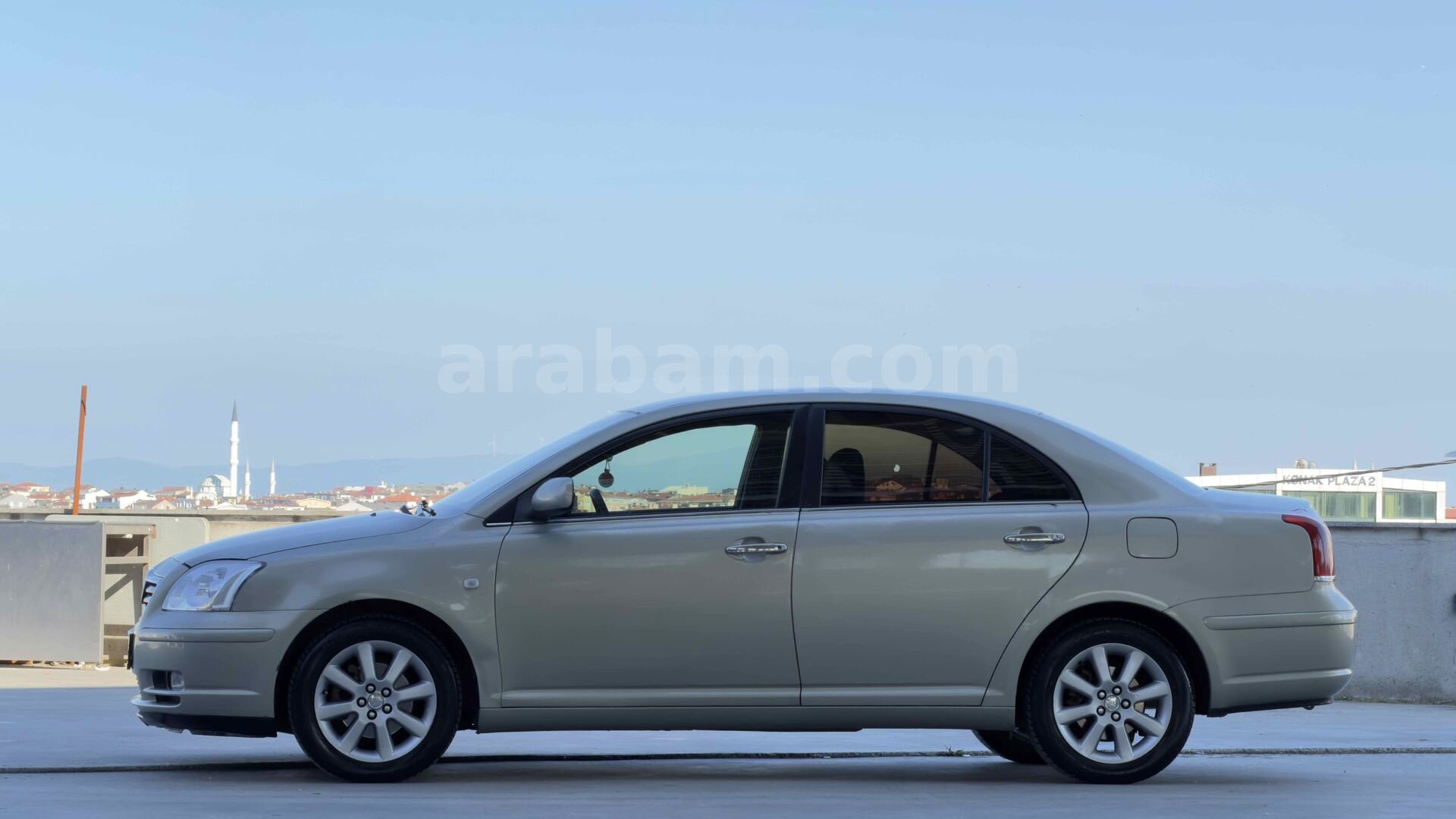 Sahibinden Toyota Avensis 1.6 Comfort 2004 Model Kocaeli 237.000 km Yeşil (metalik) 2