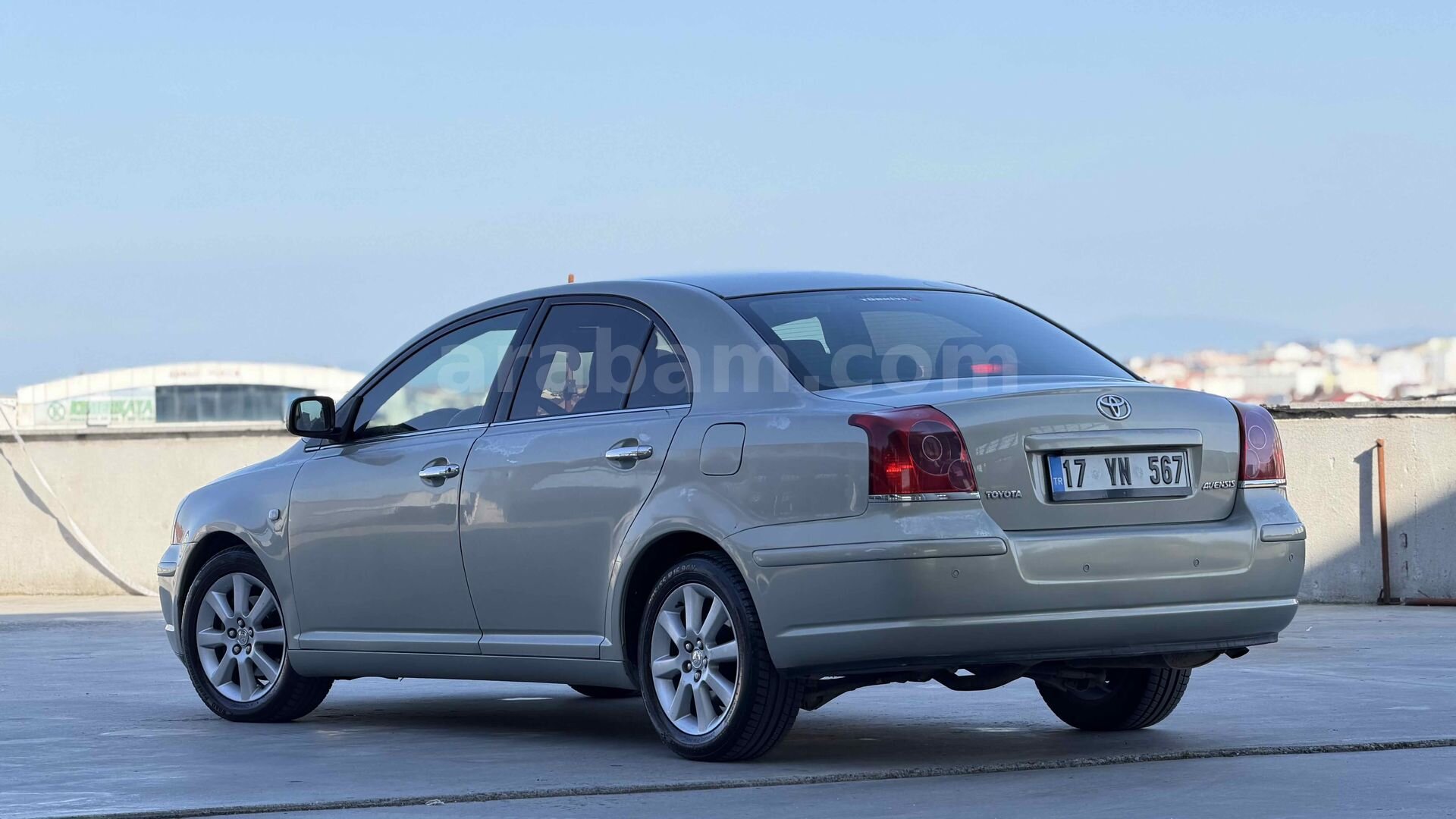 Sahibinden Toyota Avensis 1.6 Comfort 2004 Model Kocaeli 237.000 km Yeşil (metalik) 3